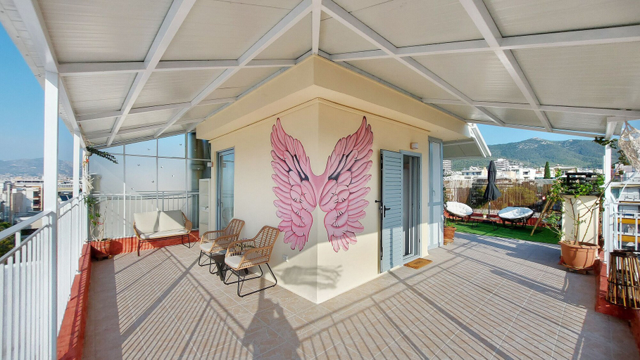 Others 4, A bright and relaxing penthouse, Attica