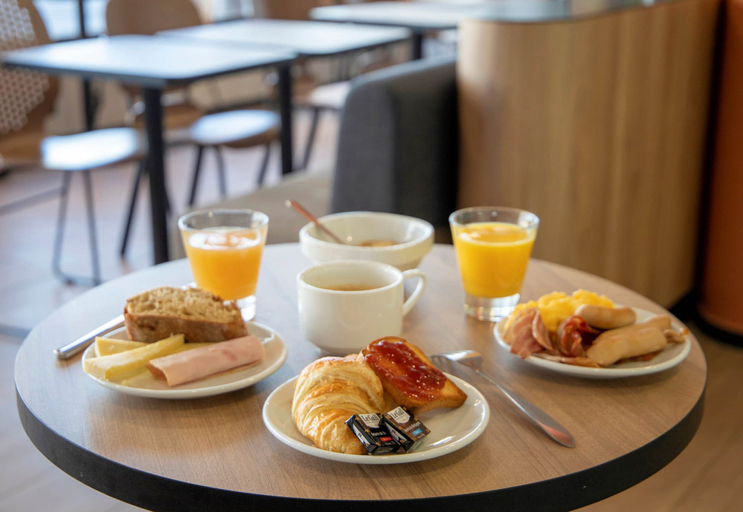 Food & Drinks 5, B&B HOTEL Montluçon Centre, Allier