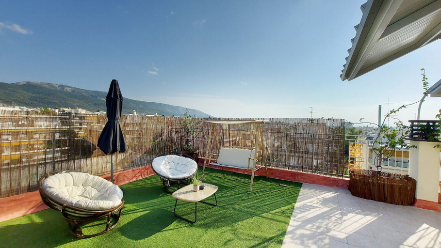 Others 5, A bright and relaxing penthouse, Attica