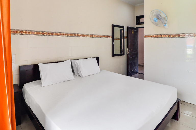 Bedroom 3, OYO 91567 Hotel Adi Guna, Denpasar
