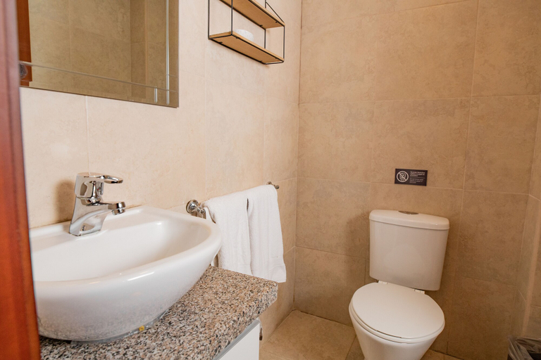 Bathroom 4, Santa Lucia Suites - Barranco, Cuenca