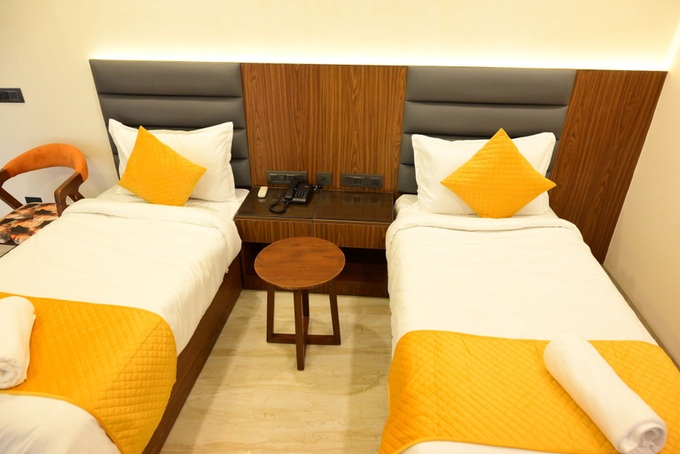 Bedroom 2, Hotel Palash, Gautam Buddha Nagar