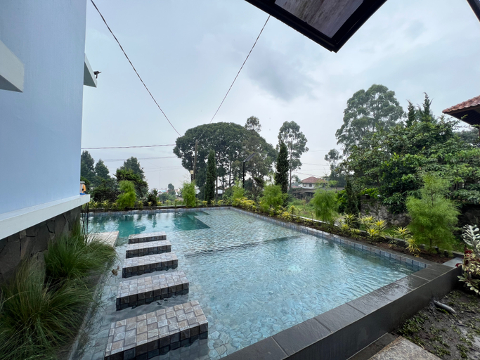 Sport & Beauty 5, Villa Nuansa JB-7 Lembang 3 BR with Private Pool, Bandung