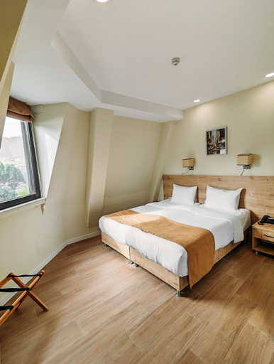Bedroom 2, Atrium Boutique Hotel, Tbilisi