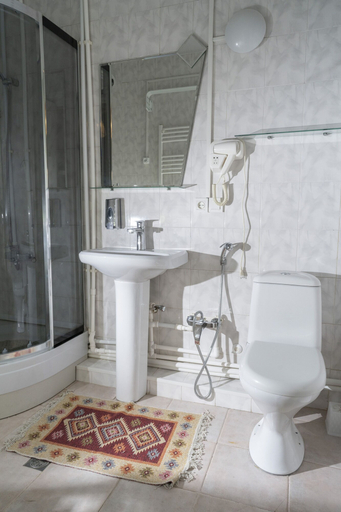 Bathroom 4, Elia Boutique Hostel & Apart-Hotel, Tbilisi