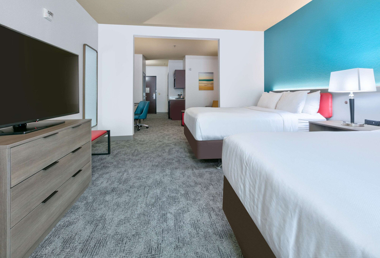 Bedroom 3, Comfort Suites Arlington - Entertainment District, Arlington