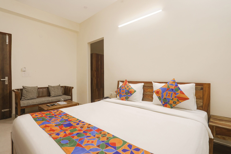 Bedroom 2, Fabhotel The Avasa, Gautam Buddha Nagar