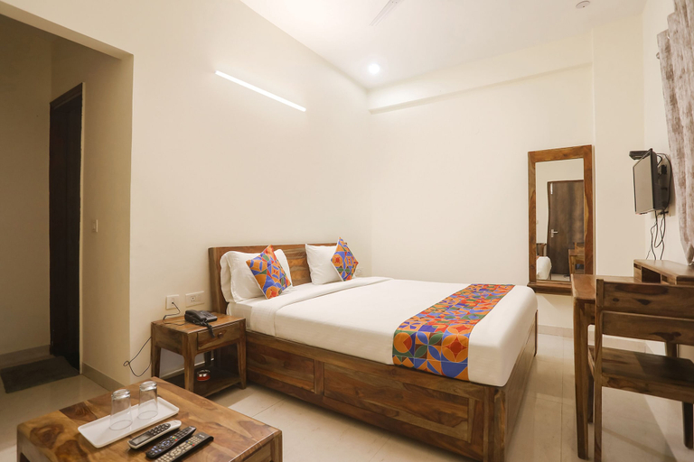 Bedroom 2, Fabhotel The Avasa, Gautam Buddha Nagar