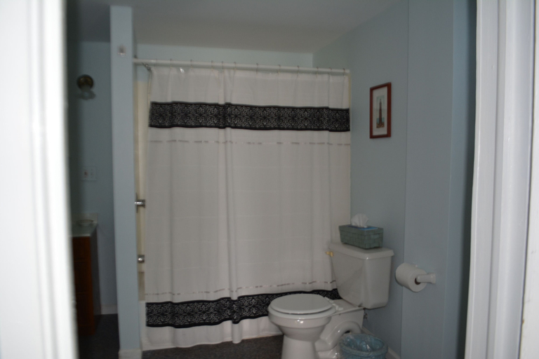 Bathroom 4, Chateau Country Inn, Jefferson
