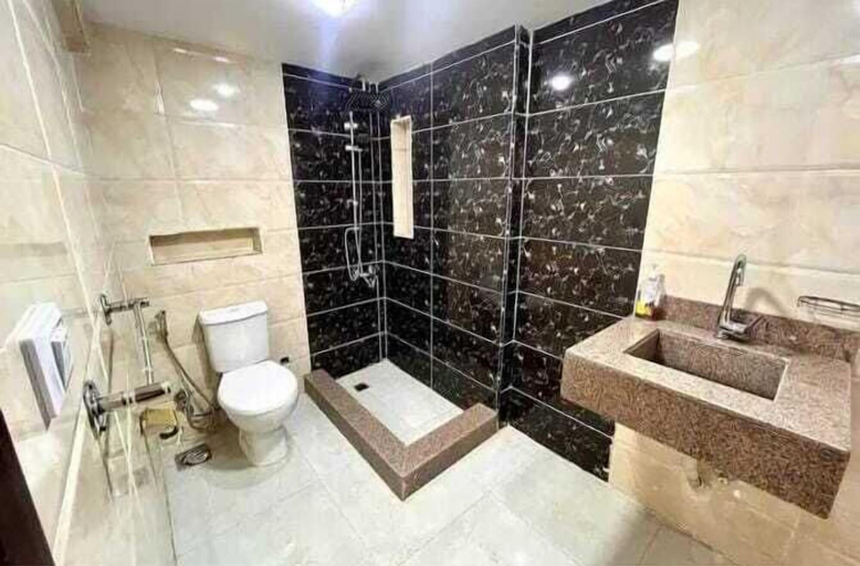 Bathroom 2, HADLA INN, Al-'Umraniyah