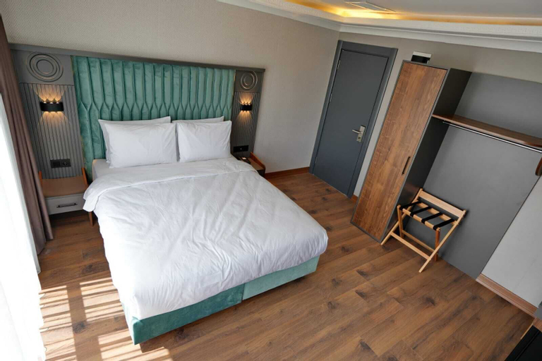 Bedroom 9