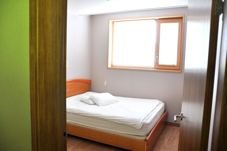 Bedroom 2, Daegwallyeong Sheep Village Pension, Pyeongchang