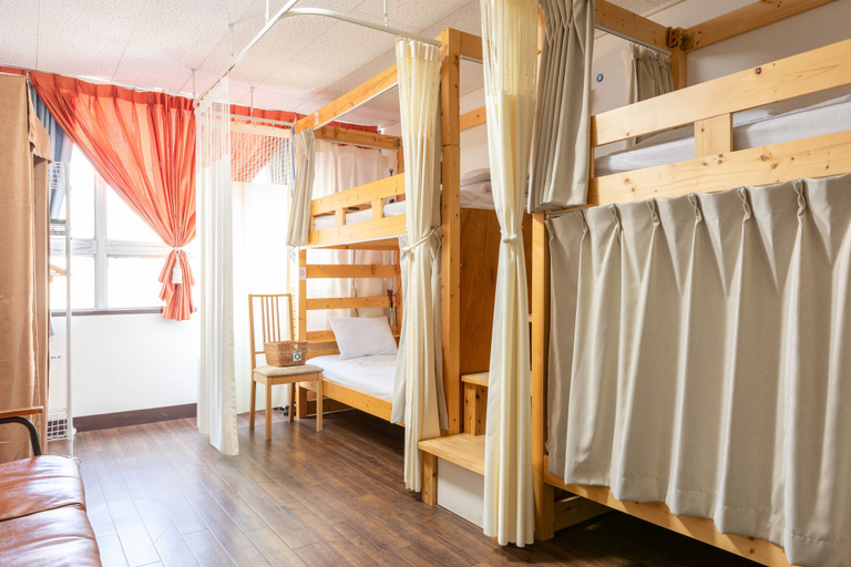 Bedroom 4, Almas Guest House - Hostel, Nagasaki