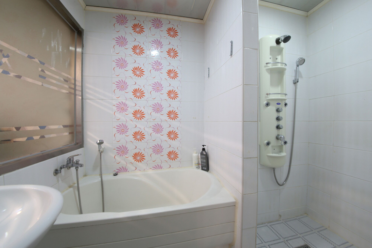Bathroom 4, XO Hotel, Jeonju