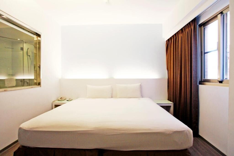 Bedroom 3, Yes Hotel, Taitung