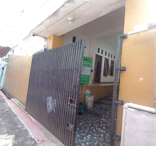 Exterior & Views 1, SPOT ON 93385 Penginapan Hj Lilis 2 Syariah, Sukabumi