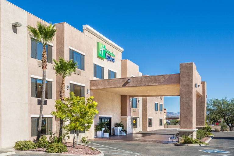 Exterior & Views 5, Holiday Inn Express NOGALES by IHG, Santa Cruz