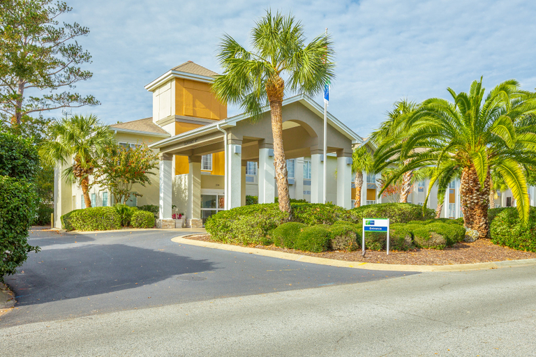 Exterior & Views 2, Holiday Inn Express SAINT SIMONS ISLAND by IHG, Glynn