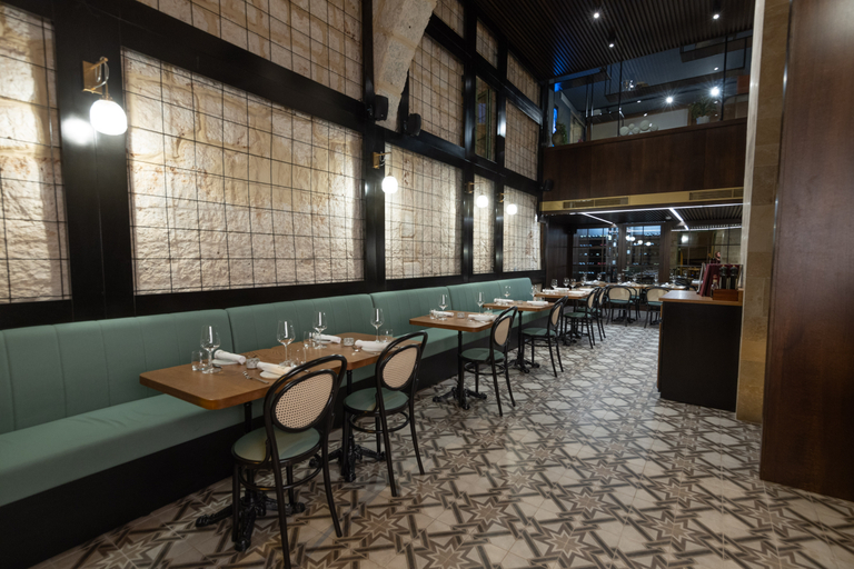 Food & Drinks 5, DOMS Boutique Living
