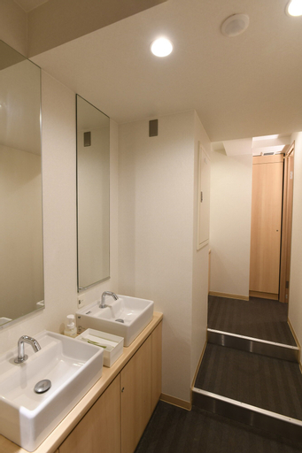 Bedroom 25
