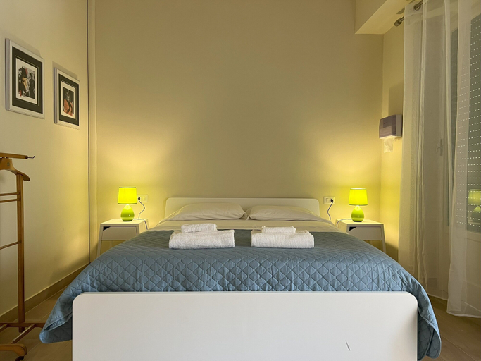 Bedroom 2, Guest House Sonnino 37 Cagliari, Cagliari
