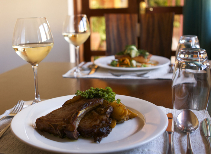 Food & Drinks 5, OSinkirri Hotel, Dagoretti North