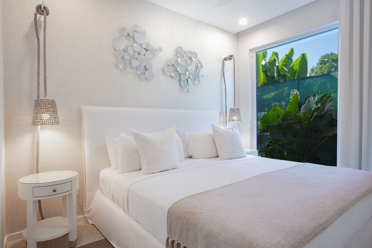 Bedroom 2, Palm Grove Villas & Hotel