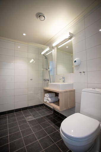 Bathroom 3, Lærdal Hotel, Lærdal