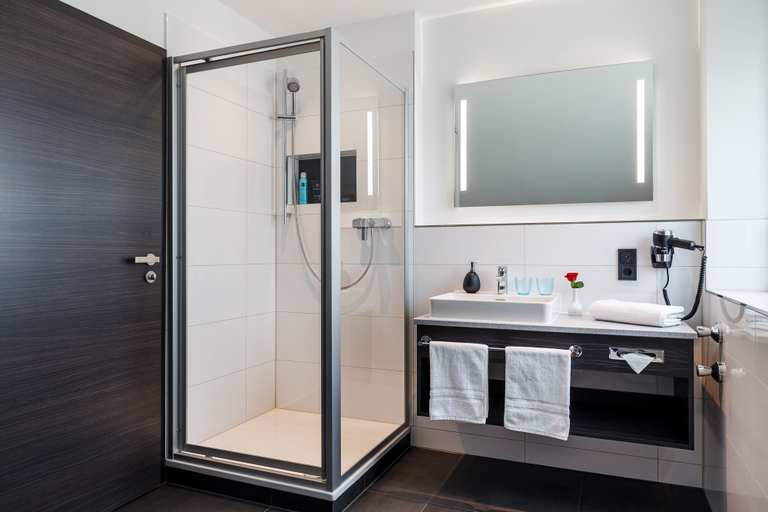 Bathroom 5, Herzl Hotel bei Erding, Erding