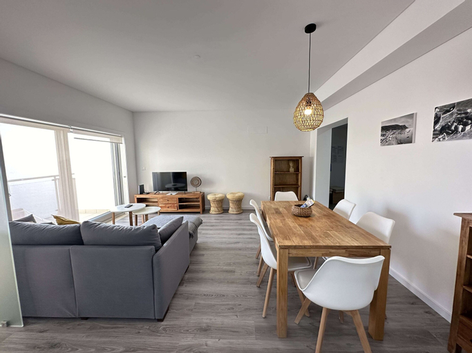 Living area 4, Iva's Panoramic Sesimbra - Trip2Portugal, Sesimbra