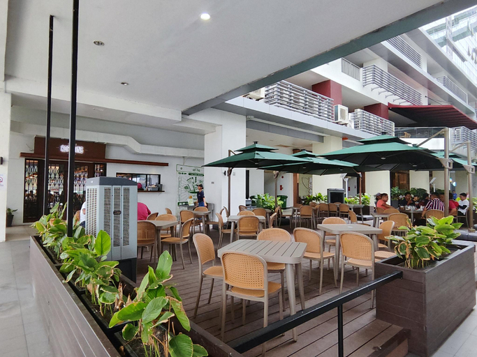 Food & Drinks 5, Sutera Avenue Rooftop Infinity Swimming Pool, Kota Kinabalu