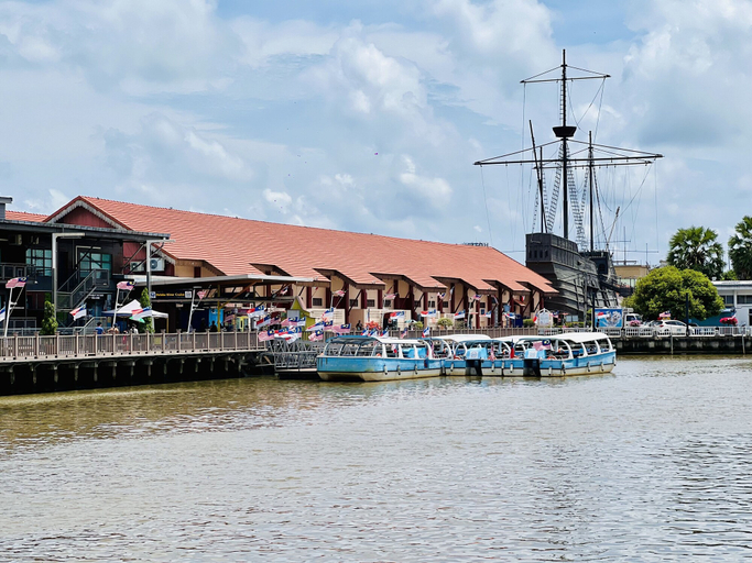 Exterior & Views 2, Casa Del Rio Residence, Malacca City