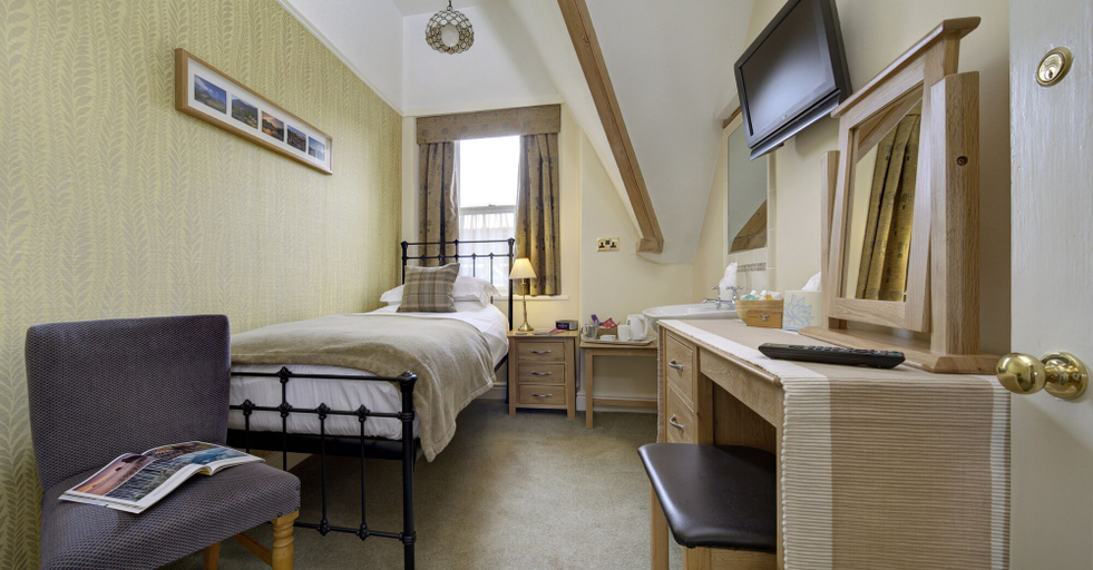 Bedroom 2, The Edwardene, Cumbria