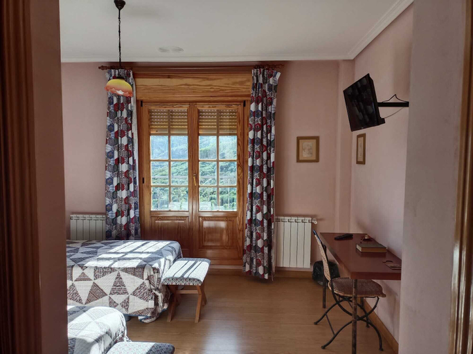 Others 5, Hotel Pico Espiguete, Palencia