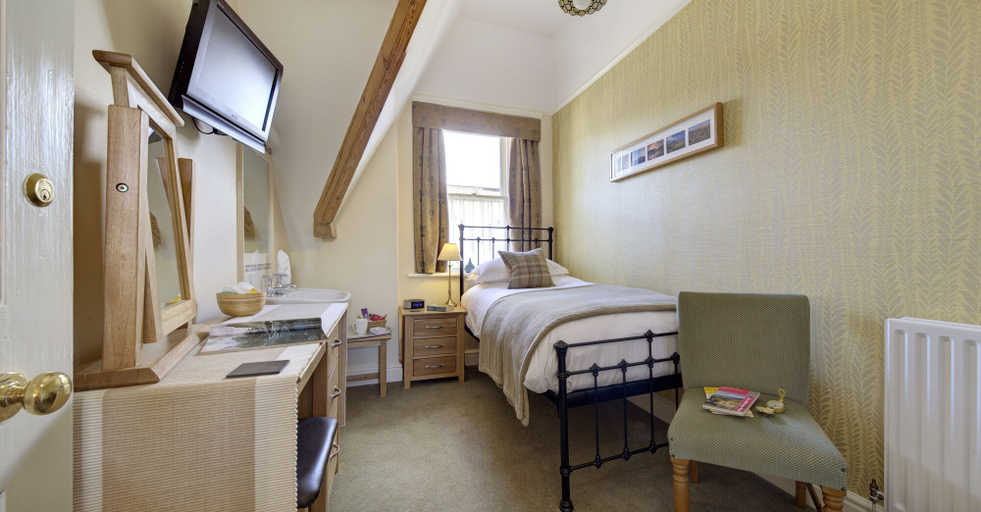 Bedroom 2, The Edwardene, Cumbria