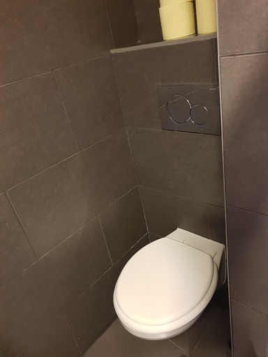 Bathroom 4, Kunsthaus Apartments, Wien