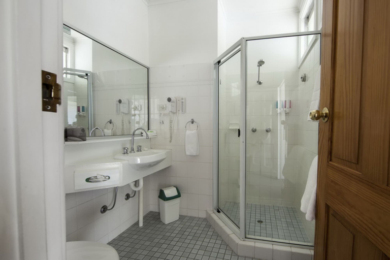 Bathroom 3, Cooma Motor Inn, Cooma-Monaro