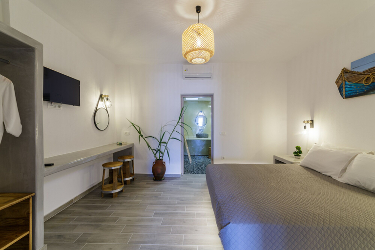Bedroom 5, Athiri Luxury Suites Perivolos, South Aegean