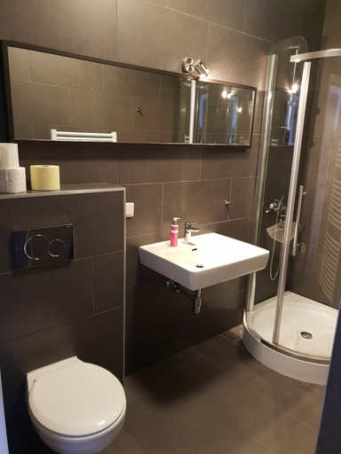 Bathroom 4, Kunsthaus Apartments, Wien