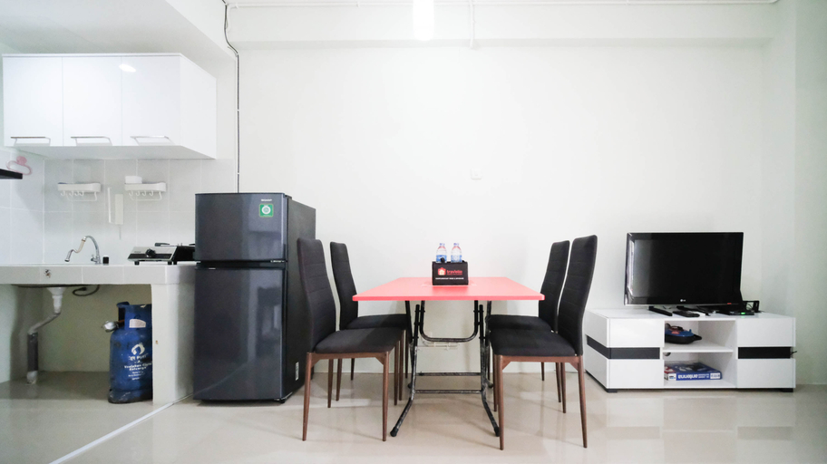 Others 4, Best Location and Comfy 2BR at Bale Hinggil Apartment By Travelio, Surabaya