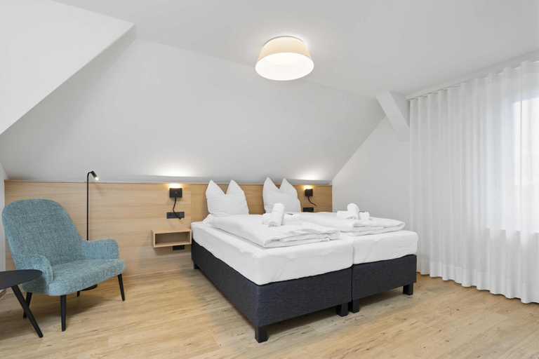 Bedroom 2, Hotel Garni Traube, Bodenseekreis