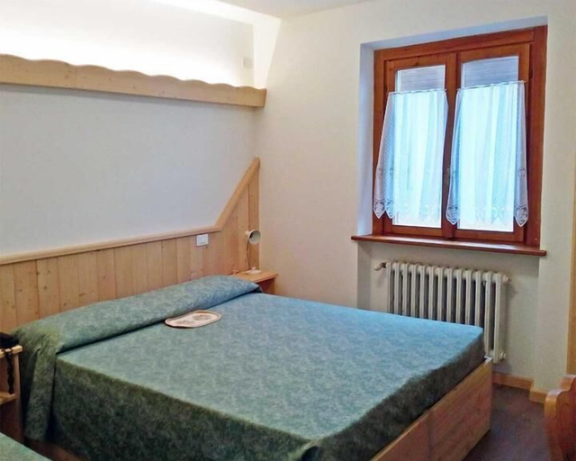 Bedroom 5, Life Hotels Des Alpes, Trento