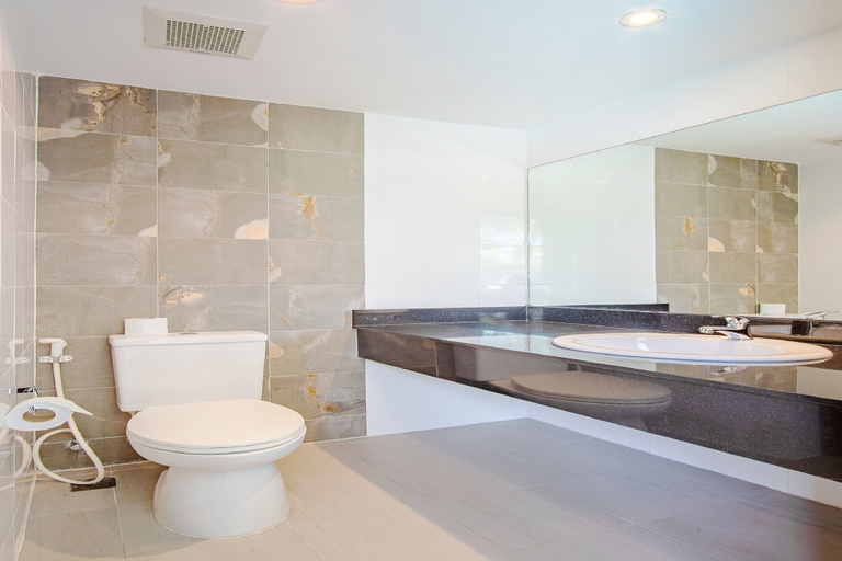 Bathroom 4, Parida Resort, Phuket Island
