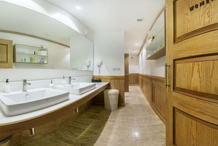 Bathroom 5, THE Posh Phayathai, Ratchathewi