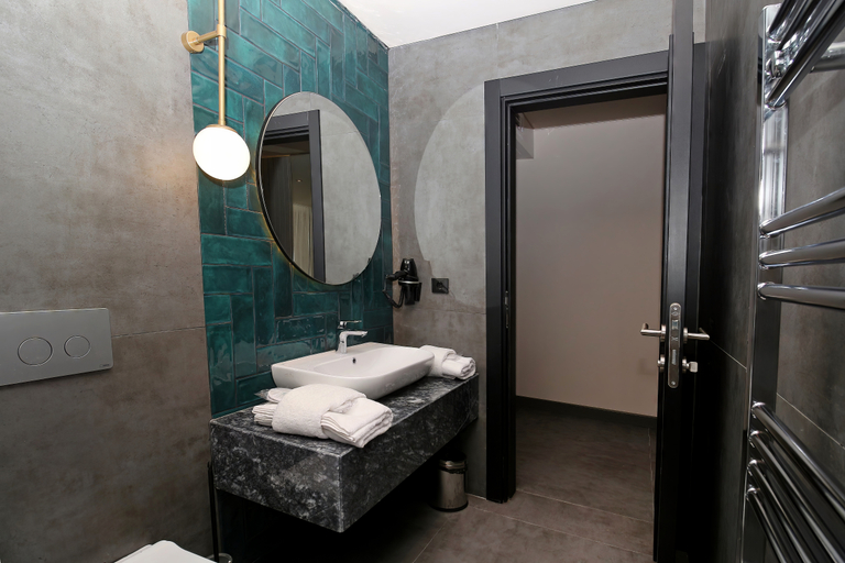 Bathroom 5, Inanlar City Hotel, Yomra