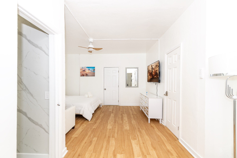 Others 4, 545 Michigan Avenue Apartments, Miami-Dade