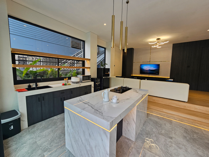 Others 4, Villa Amethyst R-08 Dago Bandung 6 BR with Heated Pool, Bandung