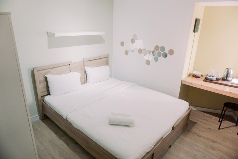 Others 2, Enjoy Living Studio (No Kitchen) Apartment Aeropolis Residence By Travelio, Tangerang