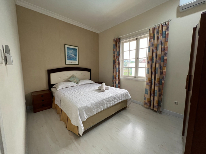 Bedroom 3, Villa Nuansa P-08 Dago 4 BR With Private Pool, Bandung