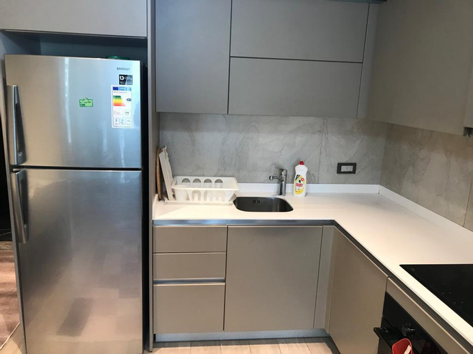 5, Lovely 1 Bedroom unit with Free Parking, Küçükçekmece